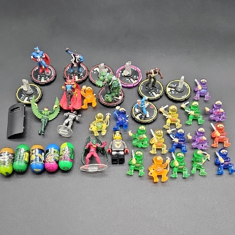 37 Pieces Mixed Miniature Toys
